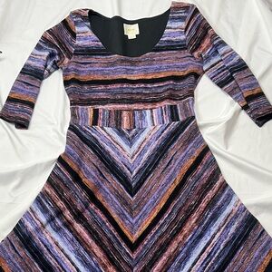 Maeve Striped V-Neck Long Sleeve Dress in Lavender, Black & Gold